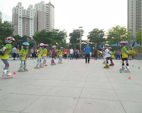 定西滑启